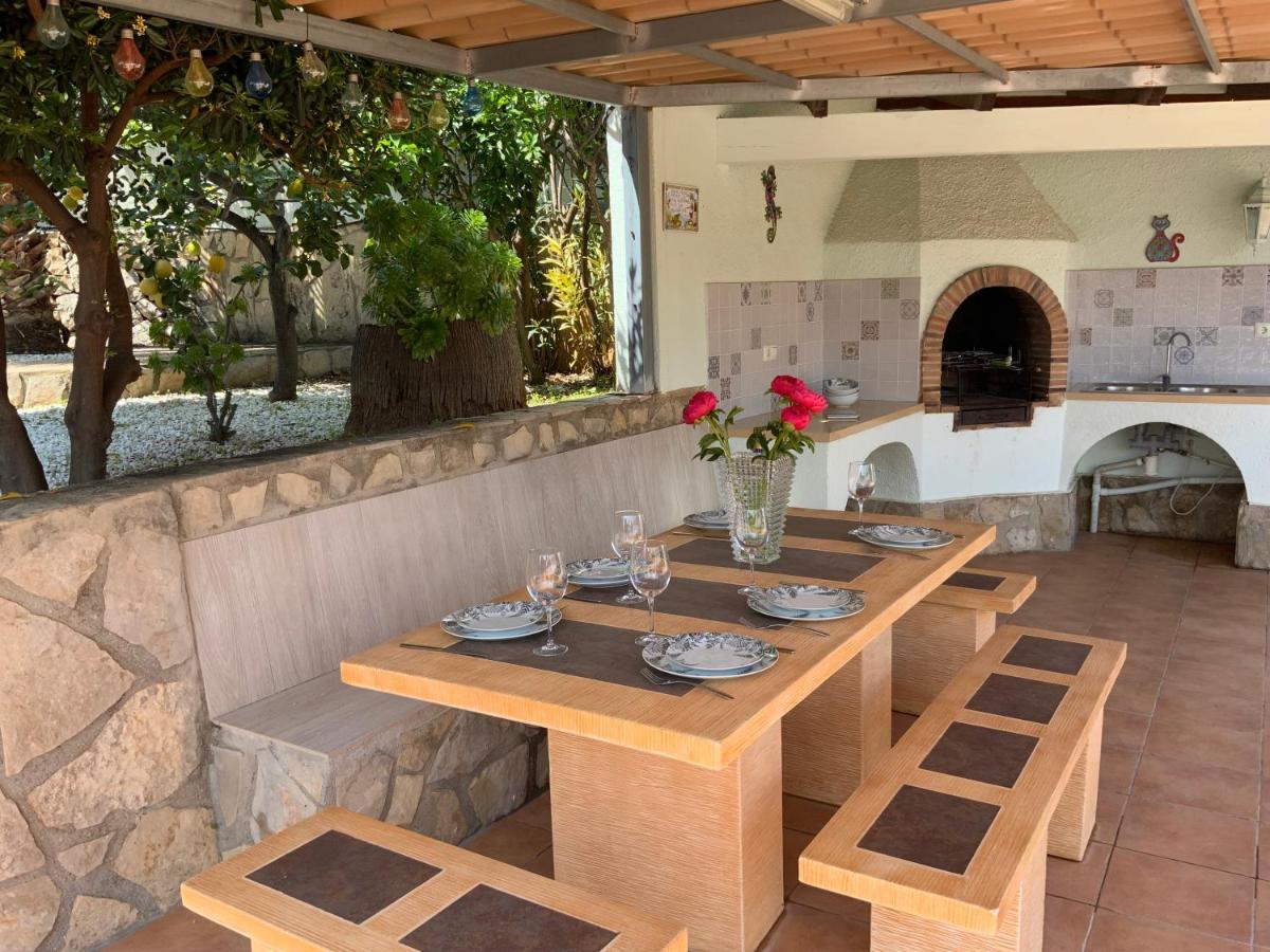 Villa 200 Meters From The Beach Calpe Exterior photo
